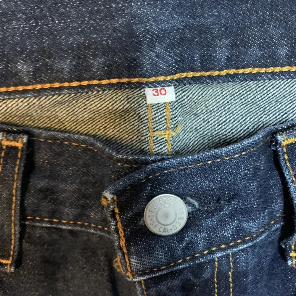 LEVI'S Women's 32 x 28 Straight Cut Cropped Frayed Hem Denim Jeans High Waist - Picture 4 of 11